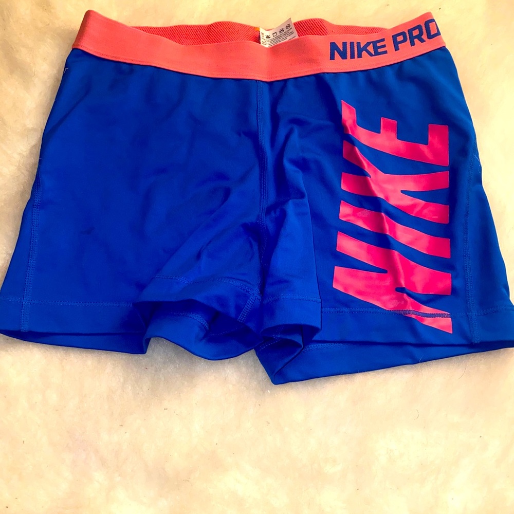 Nike short